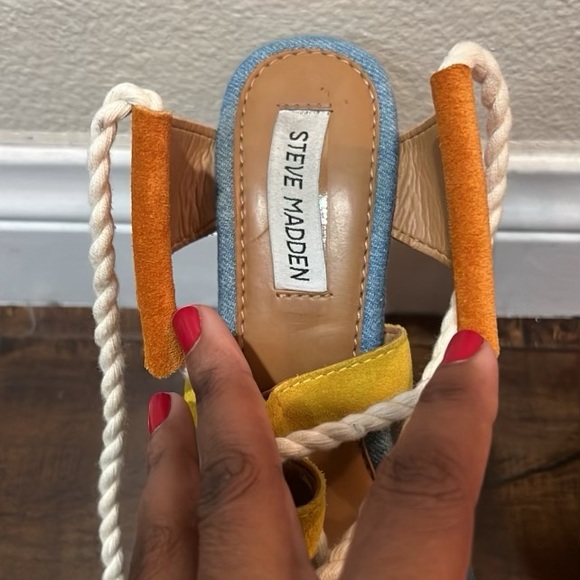 Steve Madden Wedges - Picture 2 of 3